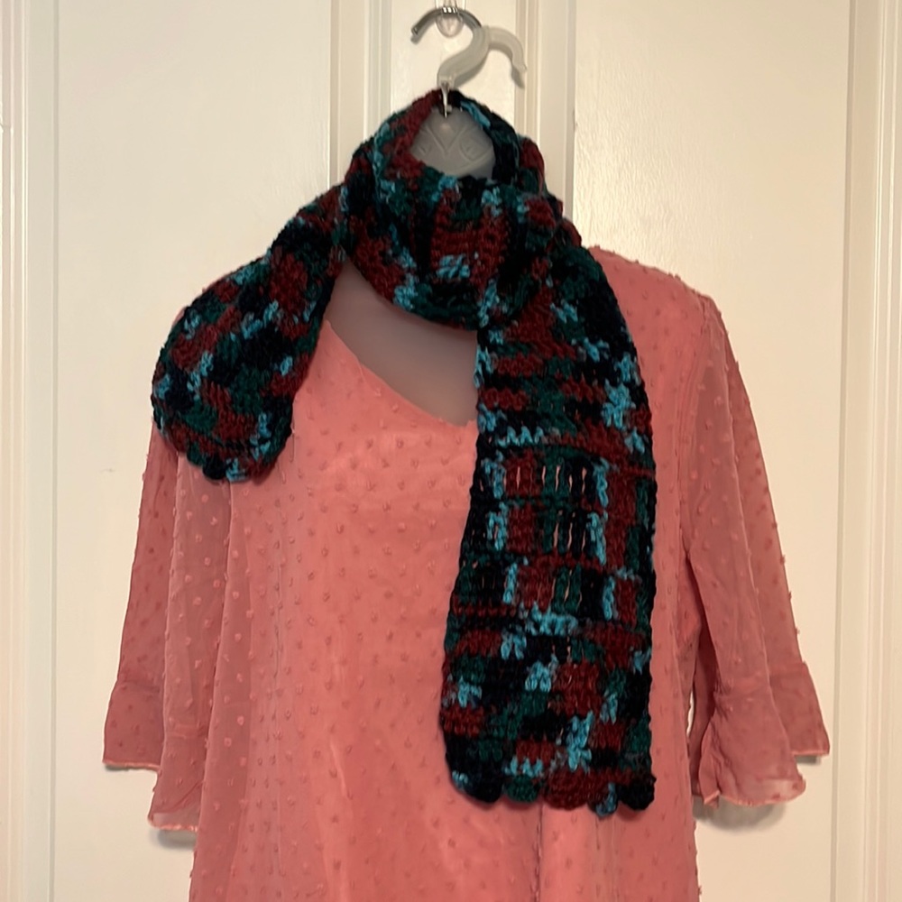 2 for $25 🧡🆕 Hand-crocheted navy/wine multi scarf with scalloped edge